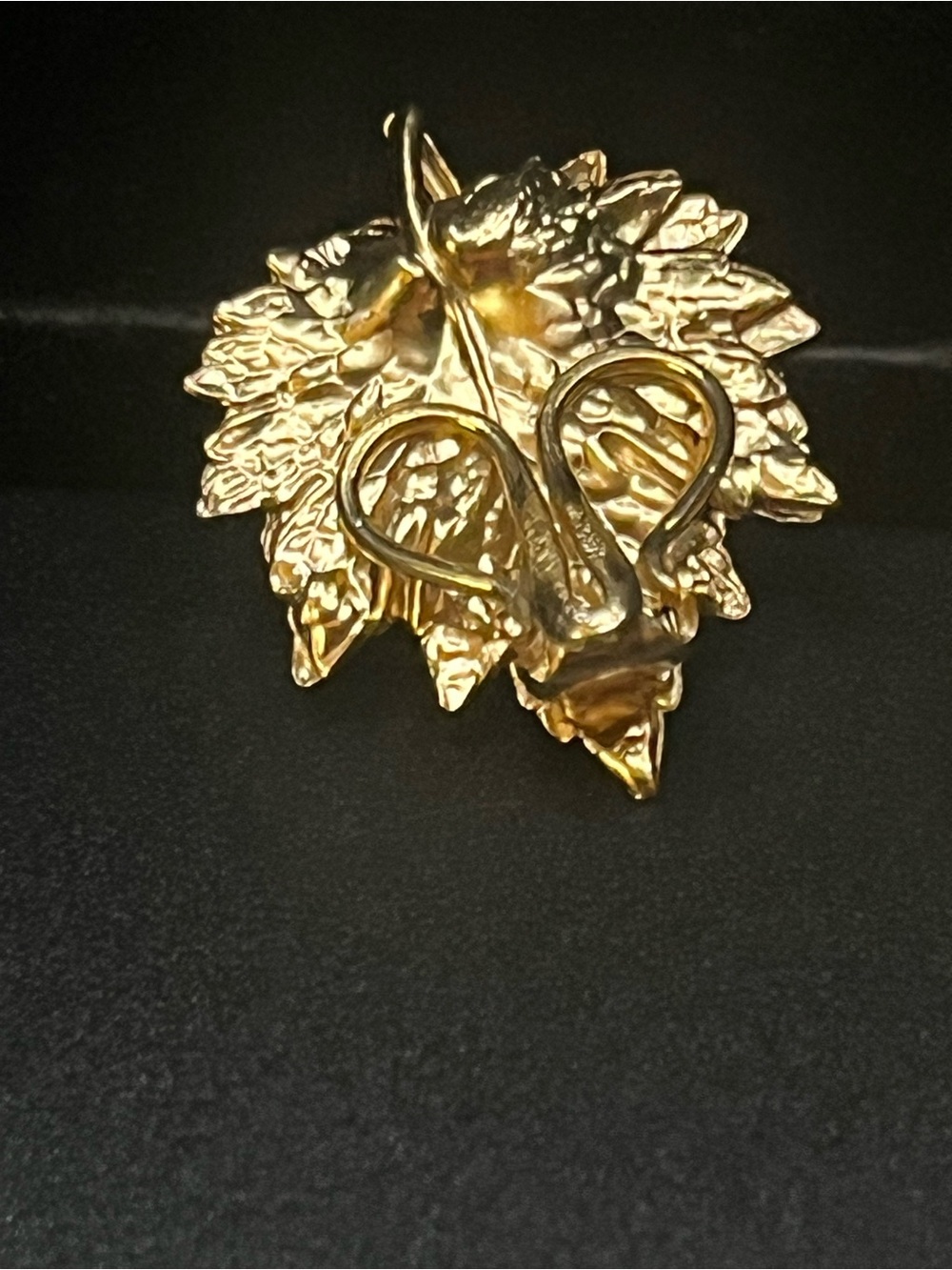 Vintage Napier Gold Tone Maple Leaf Clip On Earrings Signed Autumn Fall - Picture 7 of 9